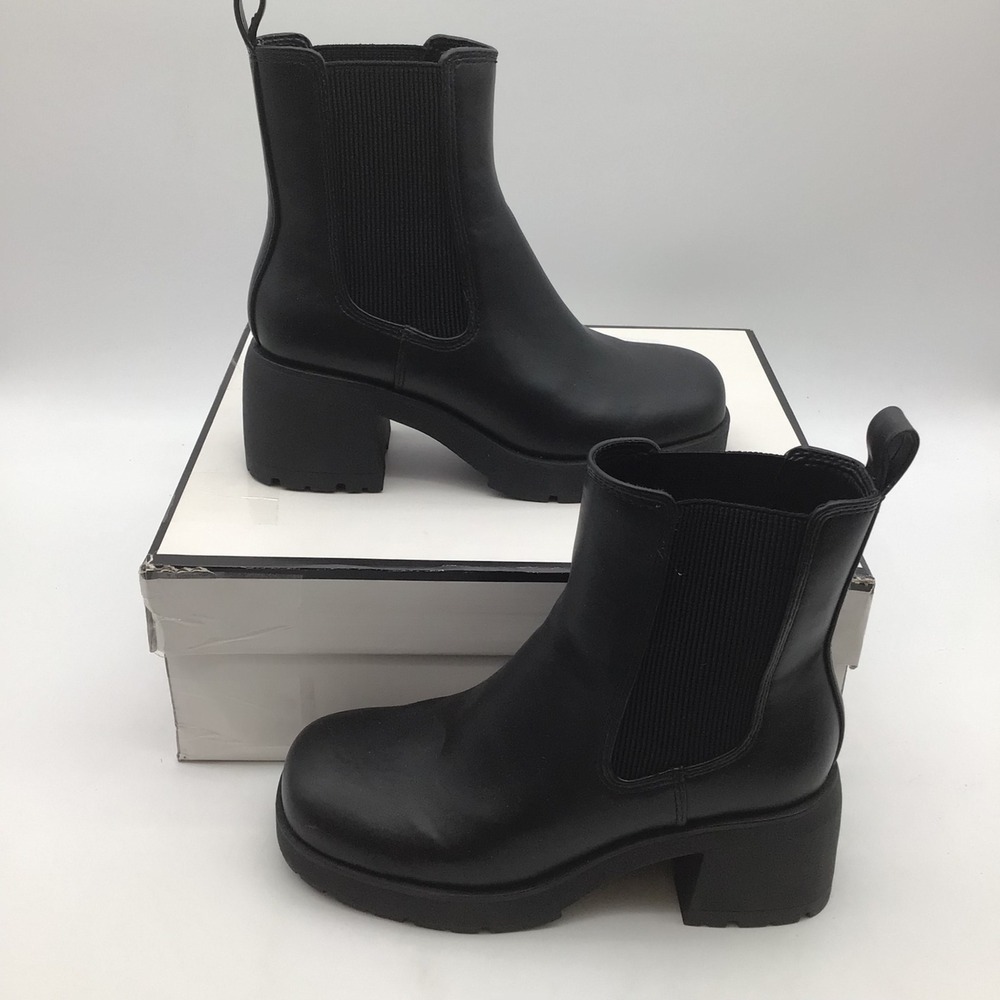 Steve Madden Brontey WW Black Chunky Lug Sole Chelsea Boots Size 6.5 Wide NEW